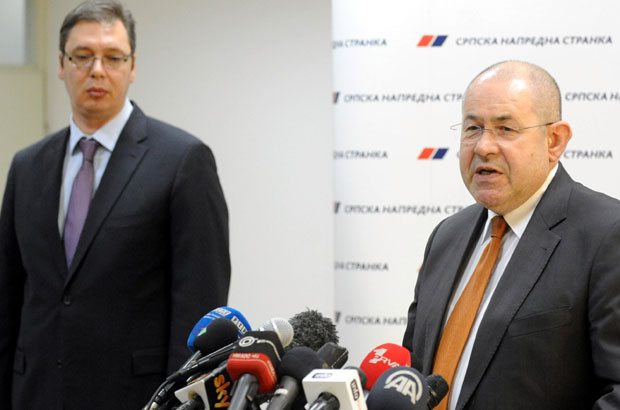 A VMSZ a Szerb Haladó Párt jelöltjeit is támogatja Zentán